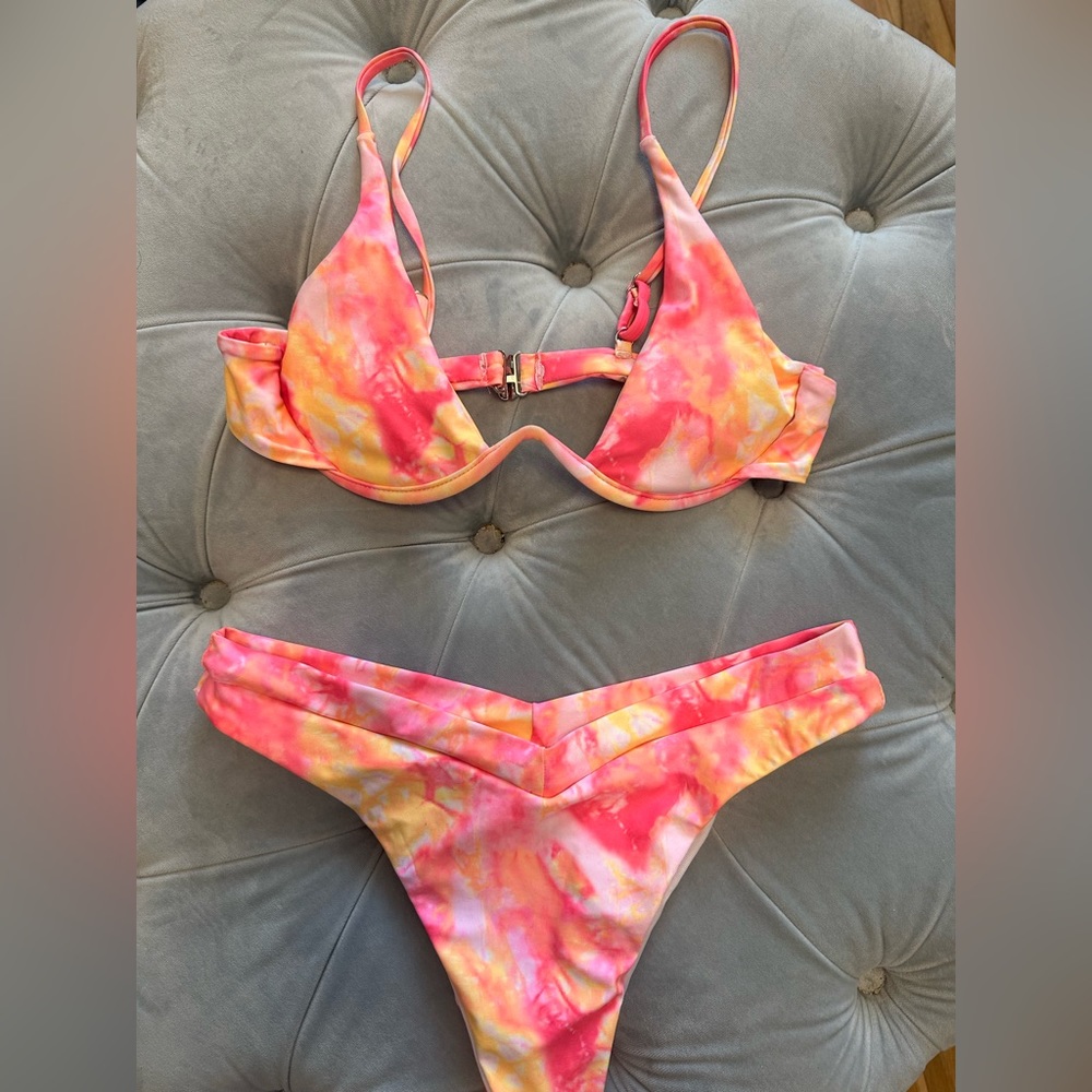 Women’s Tie-Dye Pink and White Underwire two piece shein bikini set